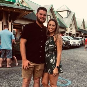 Meet your Posher, Holly